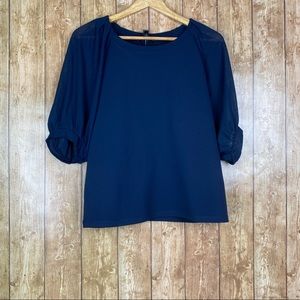 Banana Republic periwinkle sleeve blouse Sz M